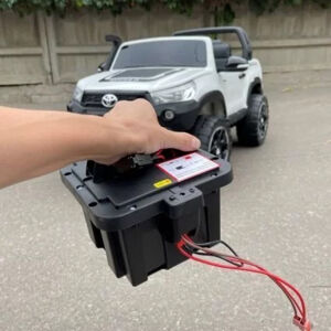 mamido  Náhradní box na baterií pro Toyota Hilux HL850